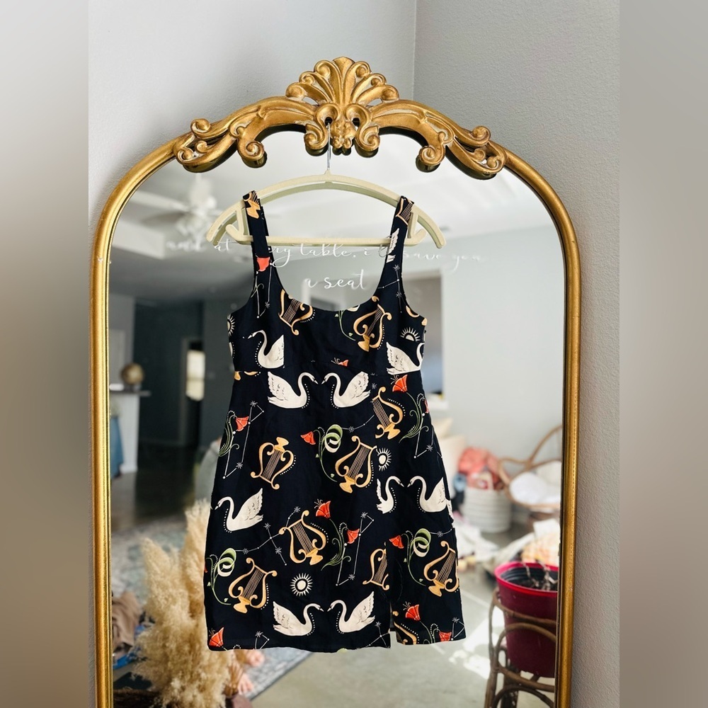 Kitri Connie Cygus Lyra black printed dress nwt size 6